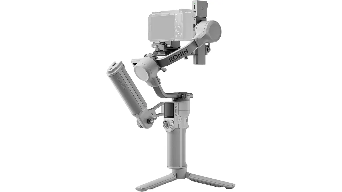 DJI RS 4 Mini Combo Review: A Reliable Gimbal for Creators